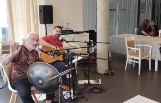 Hudební vystoupení Šámal a Šunďák v SeniorCentru Štěrboholy