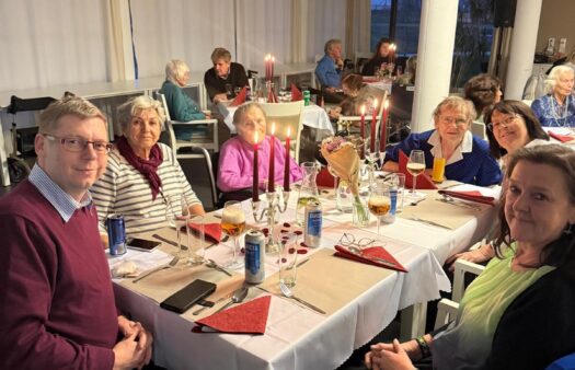 Večeře při svíčkách v SeniorCentru Štěrboholy